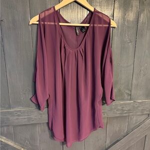 Bisou Bisou Purple 3/4 Sleeve Cold Shoulder Blouse Women’s Medium